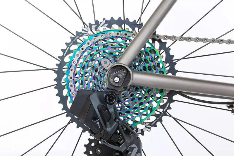 Moots Routt YBB Titanium Disc Frame And Kit : Di2 : Brushed Ti-10