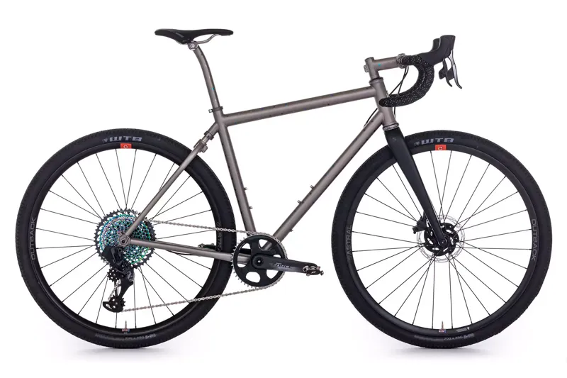 Moots Routt YBB Titanium Disc Frame And Kit : Di2 : Brushed Ti