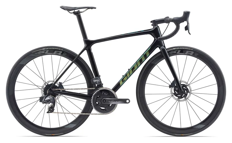 2020 Giant TCR Advanced PRO 0 DISC Mens Carbon Road bike in Black