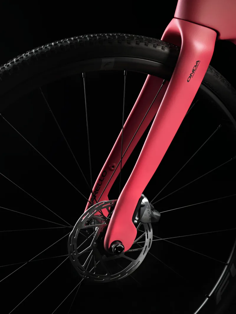 Pinarello NYTRO E7 GRAVEL e-Bike : SRAM FORCE eTap AXS : ITALIAN WINE-5