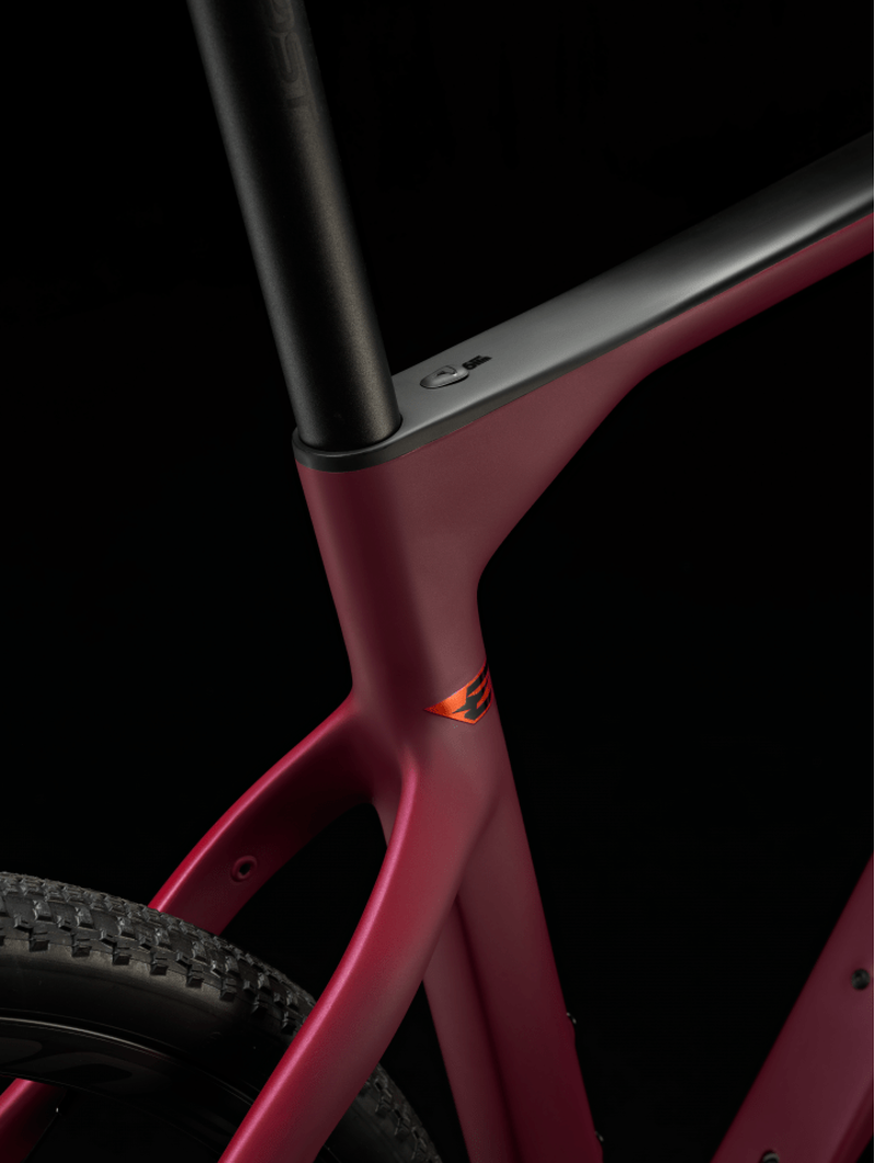 Pinarello NYTRO E7 GRAVEL e-Bike : SRAM FORCE eTap AXS : ITALIAN WINE-7