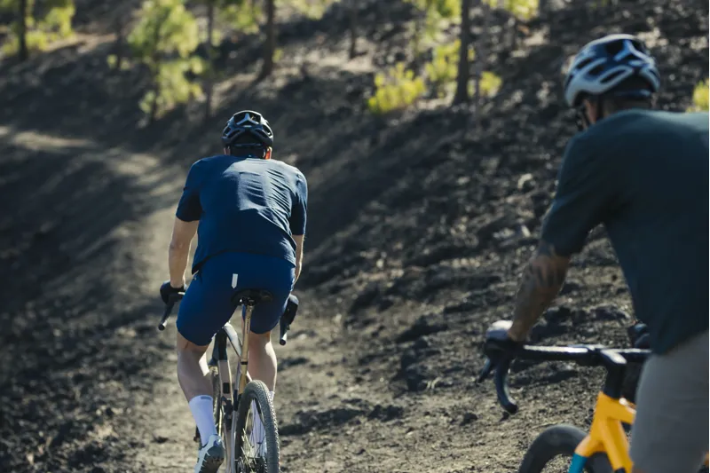 Q36.5 Adventure Tech T-Shirt : NAVY-3