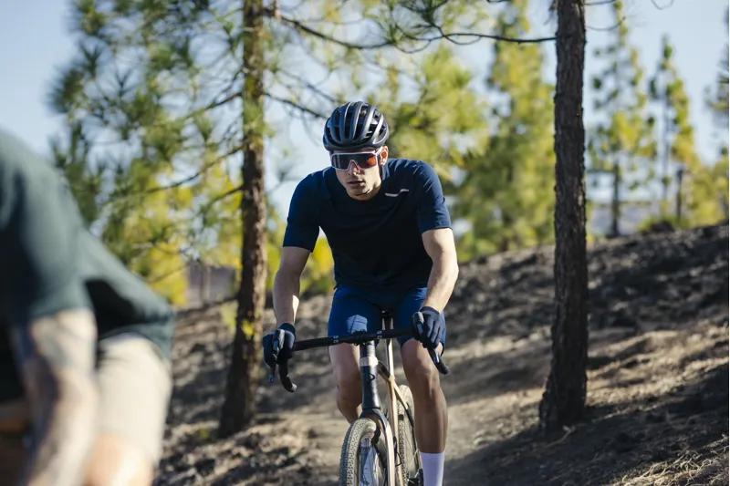 Q36.5 Adventure Tech T-Shirt : NAVY-5