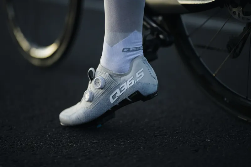 Q36.5 DOTTORE CLIMA Road Shoes : ICE GREY-5