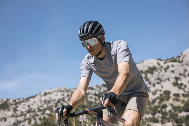 Q36.5 Adventure Tech T-Shirt : Anthracite Grey-7