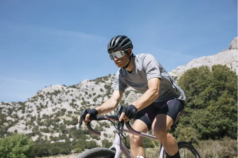 Q36.5 Adventure Tech T-Shirt : Anthracite Grey-9