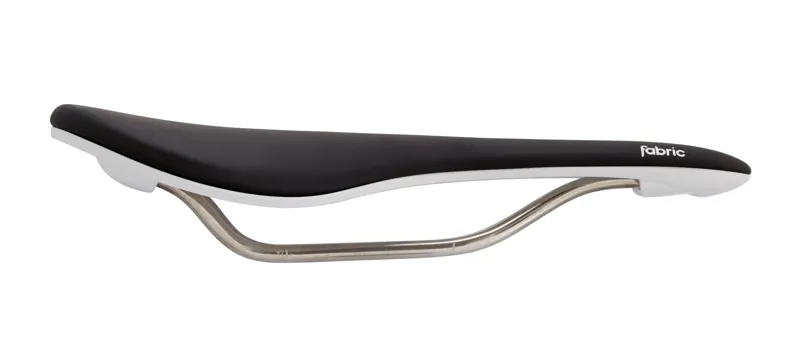 Fabric Scoop FLAT Saddle Race : Black / White