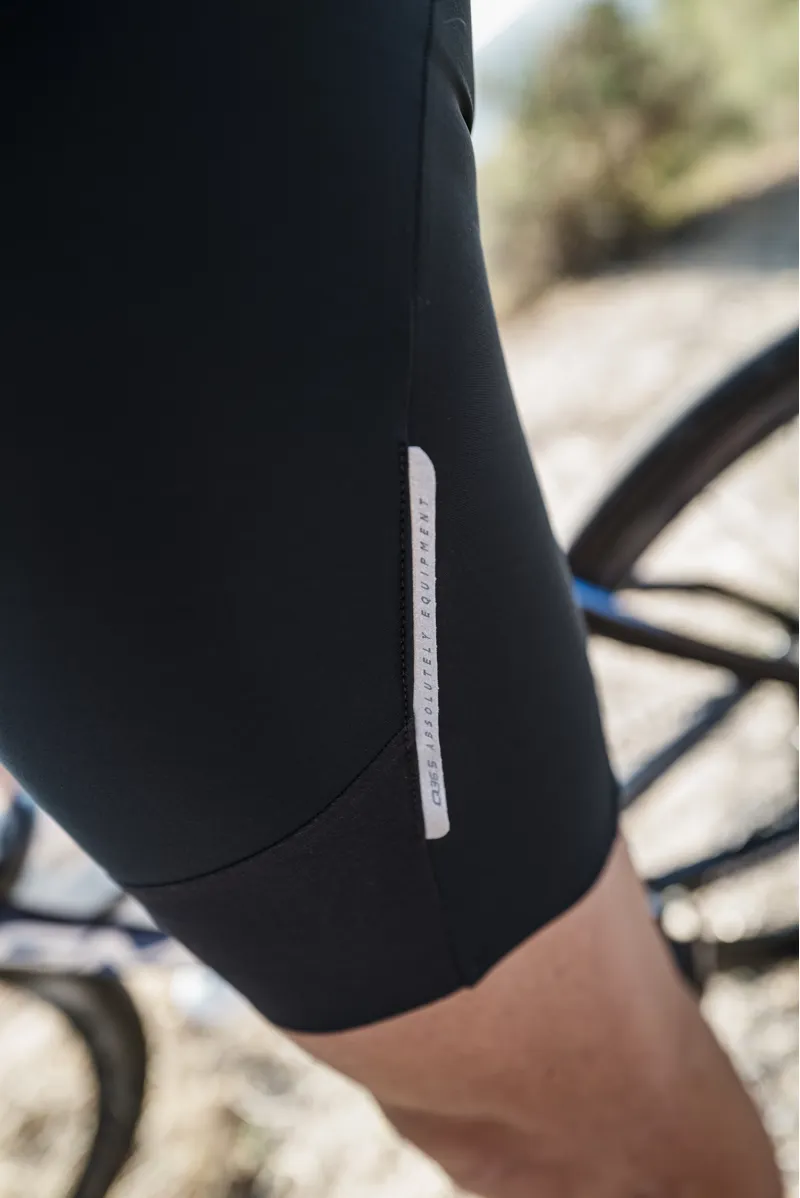 Q36.5 Gregarius ESSENTIAL Bib Shorts : Black-8