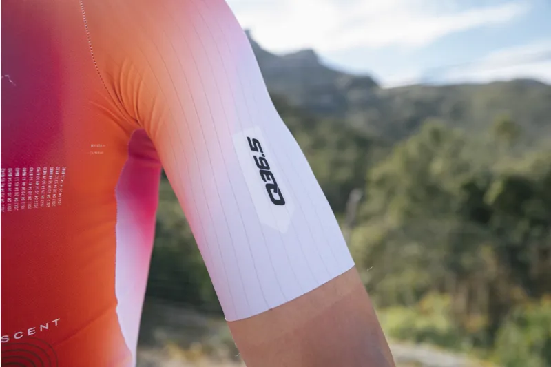 Q36.5 Gregarius Pro QLAB Jersey : RED-2