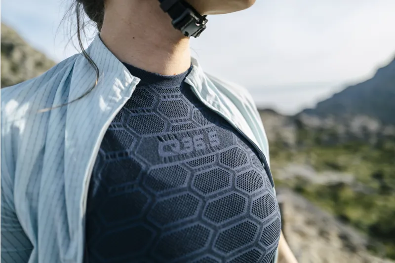 Q36.5 Base Layer 1 : Sleeveless : Navy Blue-4