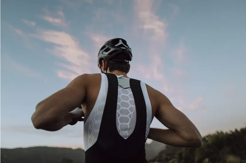 Q36.5 Base Layer 1 : Sleeveless : White-2