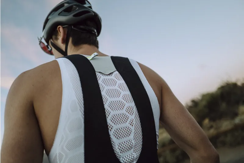 Q36.5 Base Layer 1 : Sleeveless : White-4