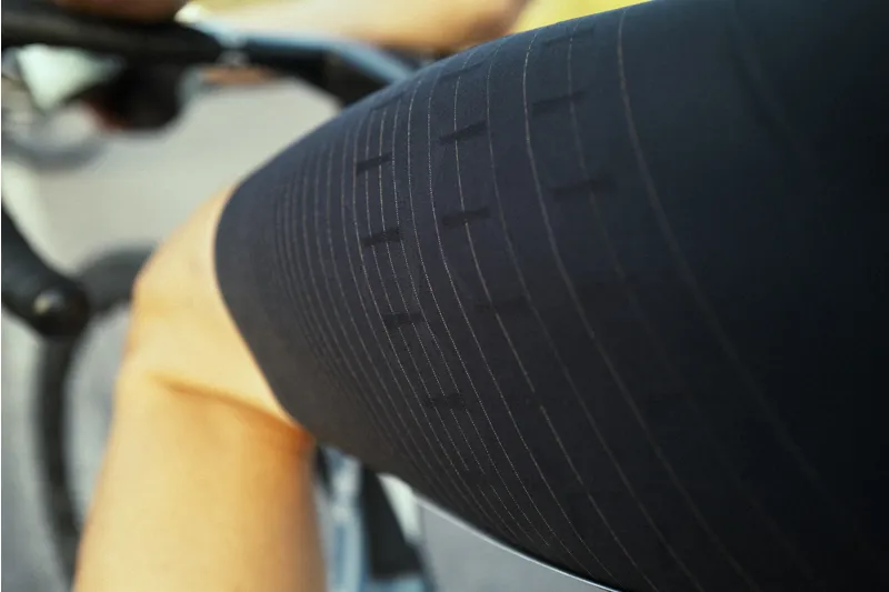 Q36.5 DOTTORE PRO Bib Shorts-2