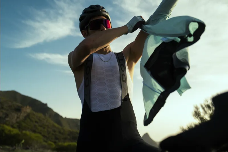 Q36.5 Base Layer 1 : Sleeveless : White-5