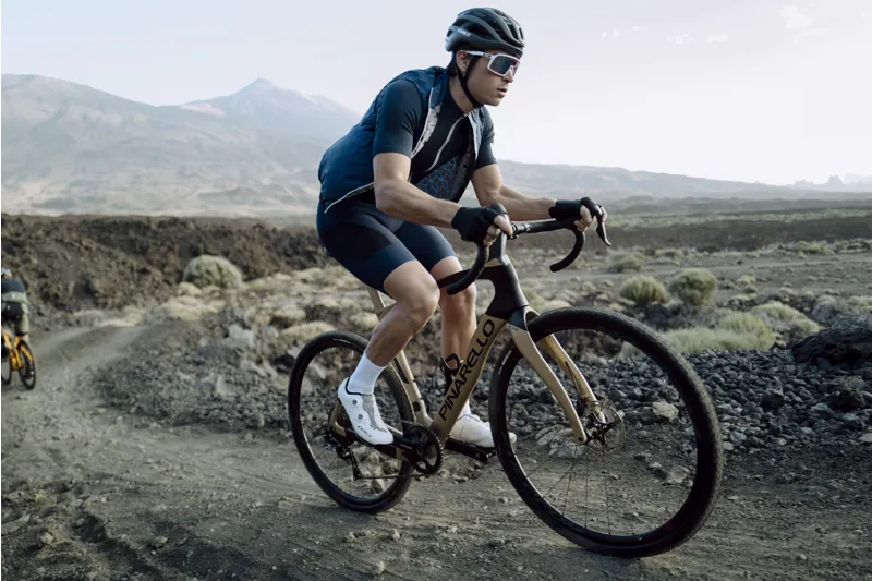 Q36.5 Adventure Cargo Bib Shorts : NAVY-3