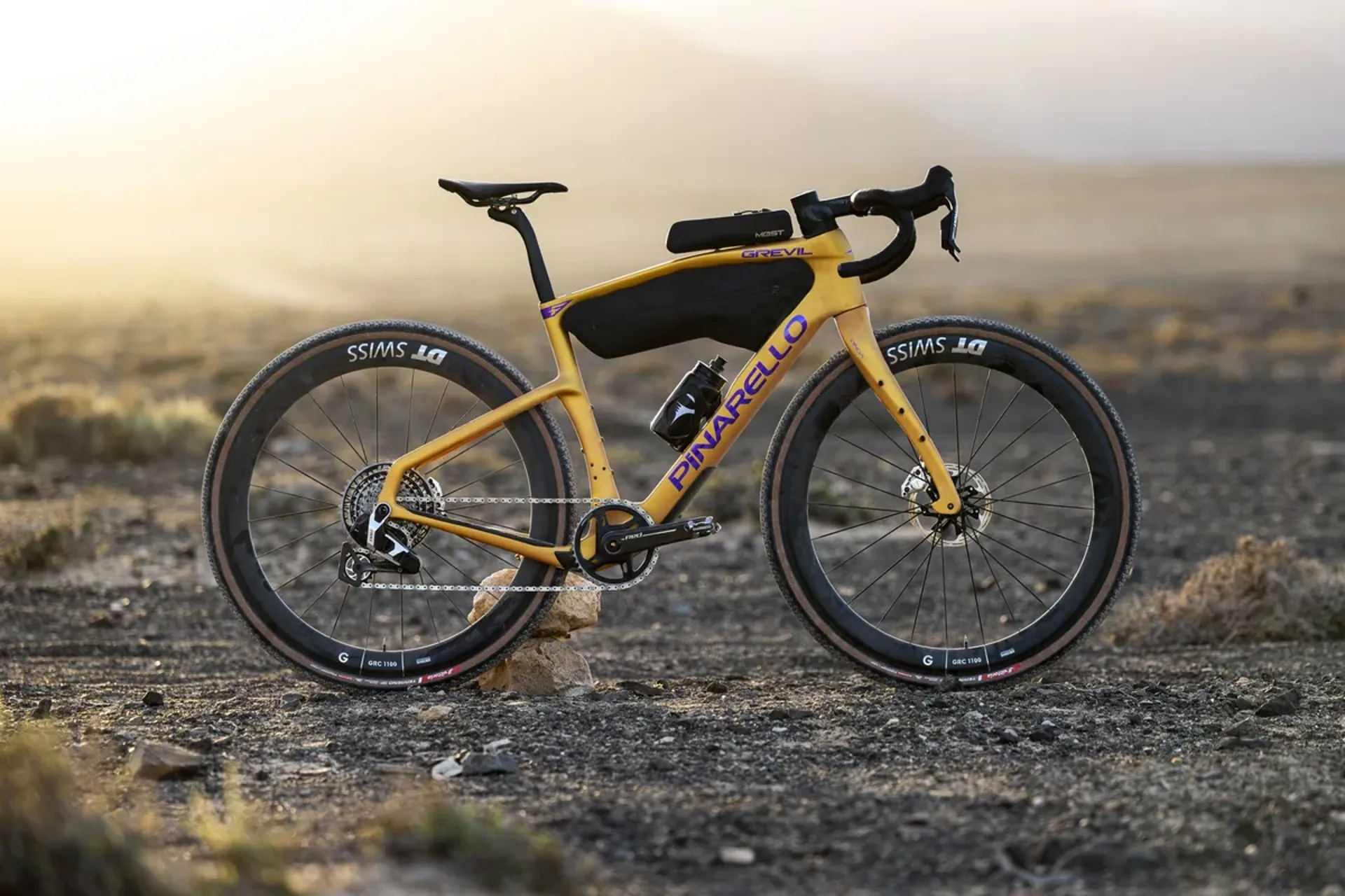 Pinarello Most TALON ULTRA FAST GR Integrated Bar : 42cm Pinarello Most TALON ULTRA FAST GR Integrated Bar : 42cm