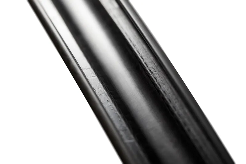 Lightweight Wegweiser EVO Tubeless Carbon Clincher DISC Wheels-7