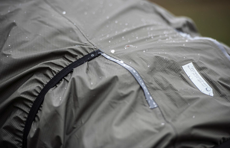 Q36.5 Rain Shell Waterproof Rain Jacket : OLIVE GREEN-3