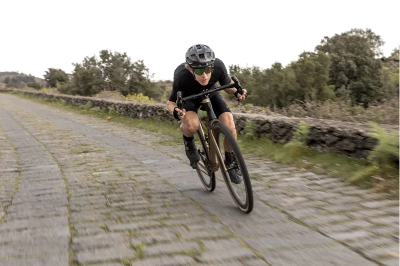 Pinarello GREVIL F Gravel Bike with EKAR in 301 Iceland Black-4