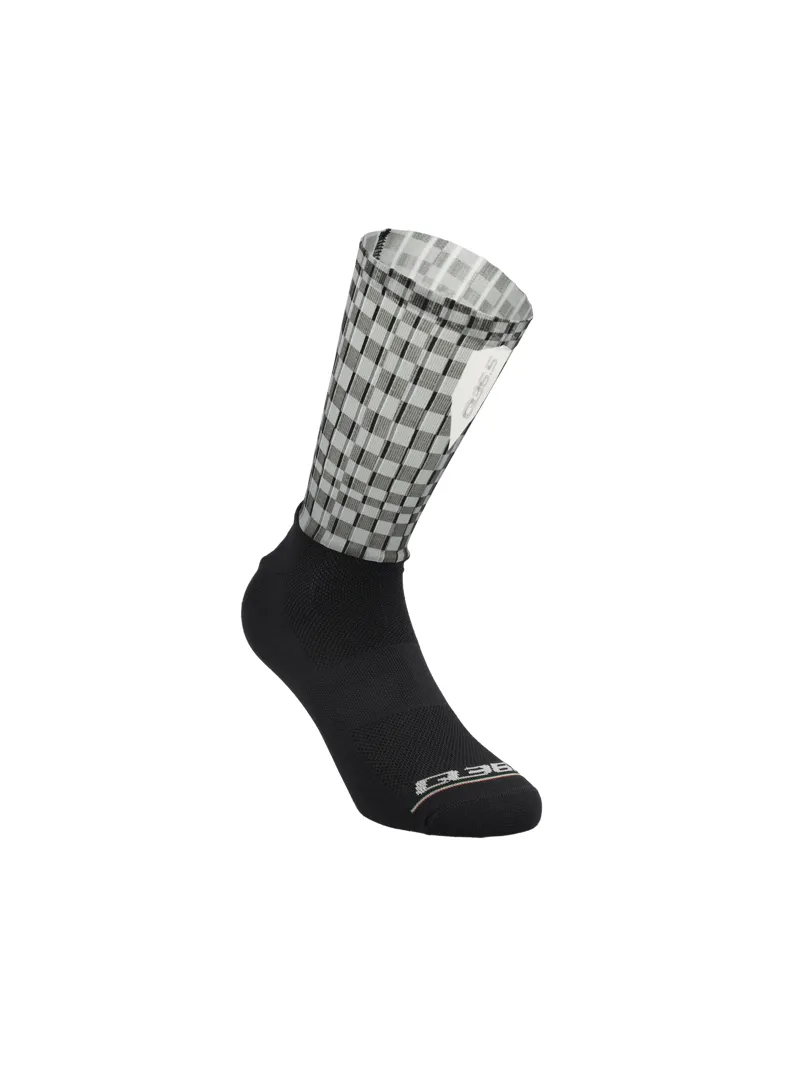 Q36.5 Dottore Aero 19 Socks : Check Grey