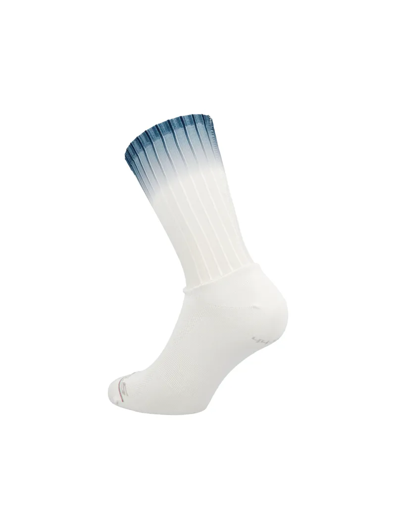 Q36.5 DOTTORE AERO 19 SOCKS : FADE WHITE-1