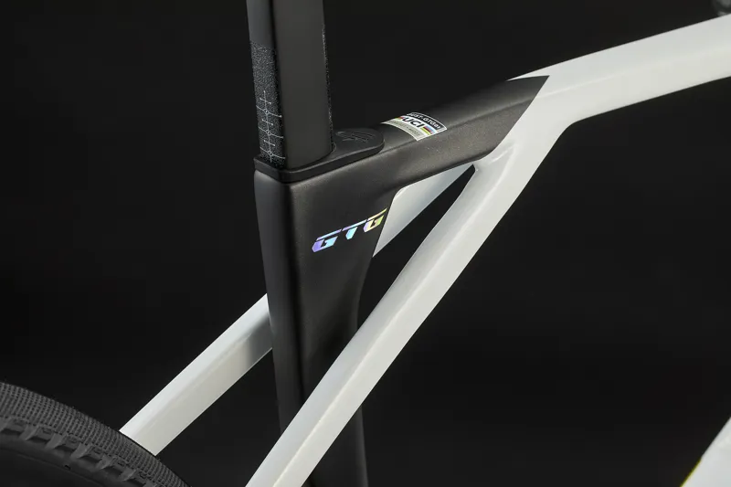 Gusto GTG PRO TE Gravel Bike : Pearl White-3