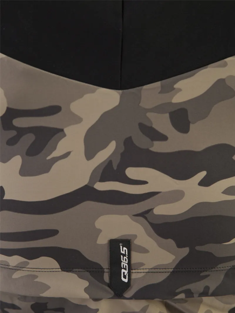 Q36.5 Essential L1 Vest : Unisex : Black / Camo-3