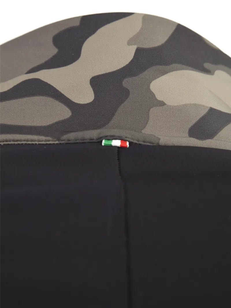 Q36.5 Essential L1 Vest : Unisex : Black / Camo-4