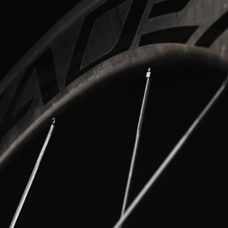 CADEX 65 Carbon Tubeless DISC Wheels-3