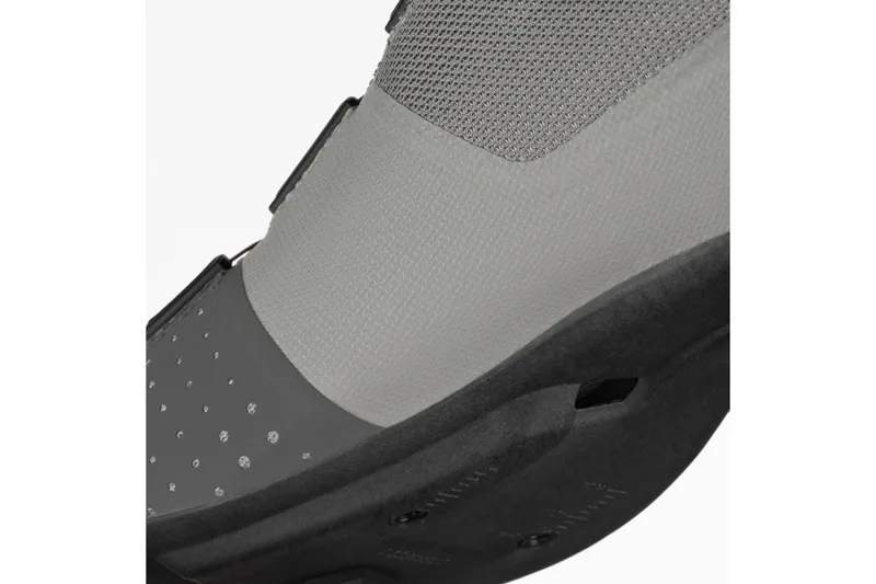 Fizik R4 Tempo Overcurve Road Cycling Shoes : WIDE FIT : Grey / Red-4