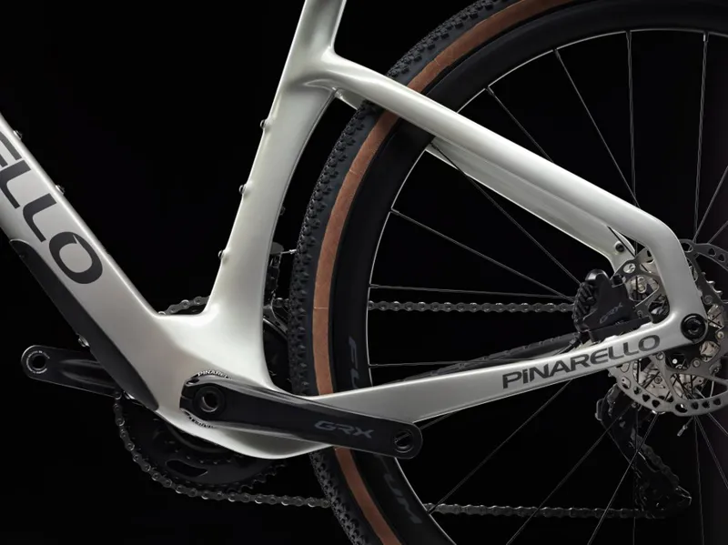 Pinarello Grevil F1 : Shimano GRX610 2x11 : Comet Silver-5