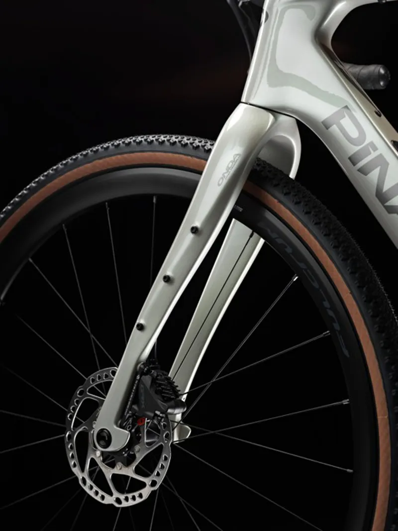 Pinarello Grevil F1 : Shimano GRX610 2x11 : Comet Silver-7