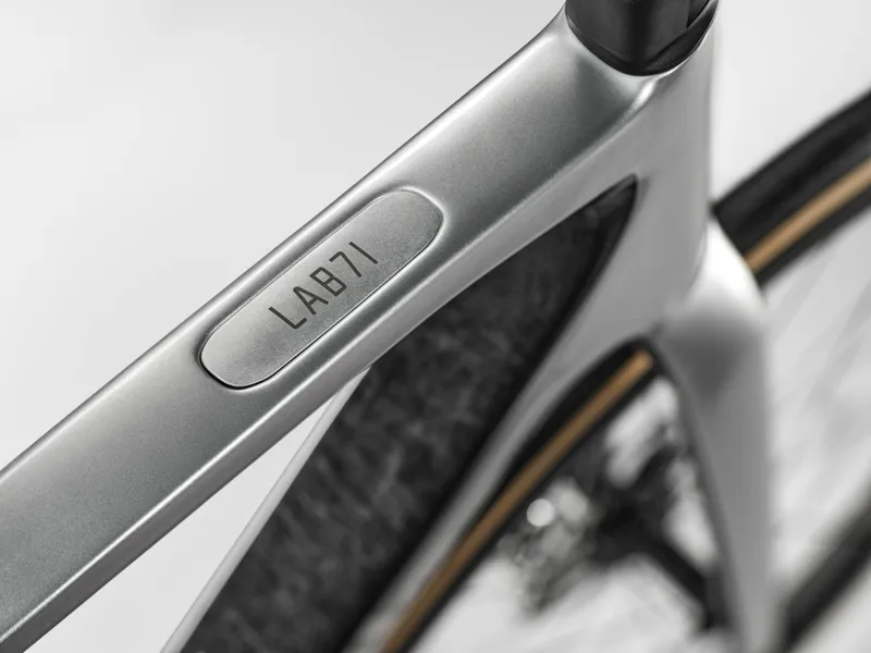 2025 Cannondale Synapse LAB71 SmartSense : RED AXS XPLR : Black Marble-4