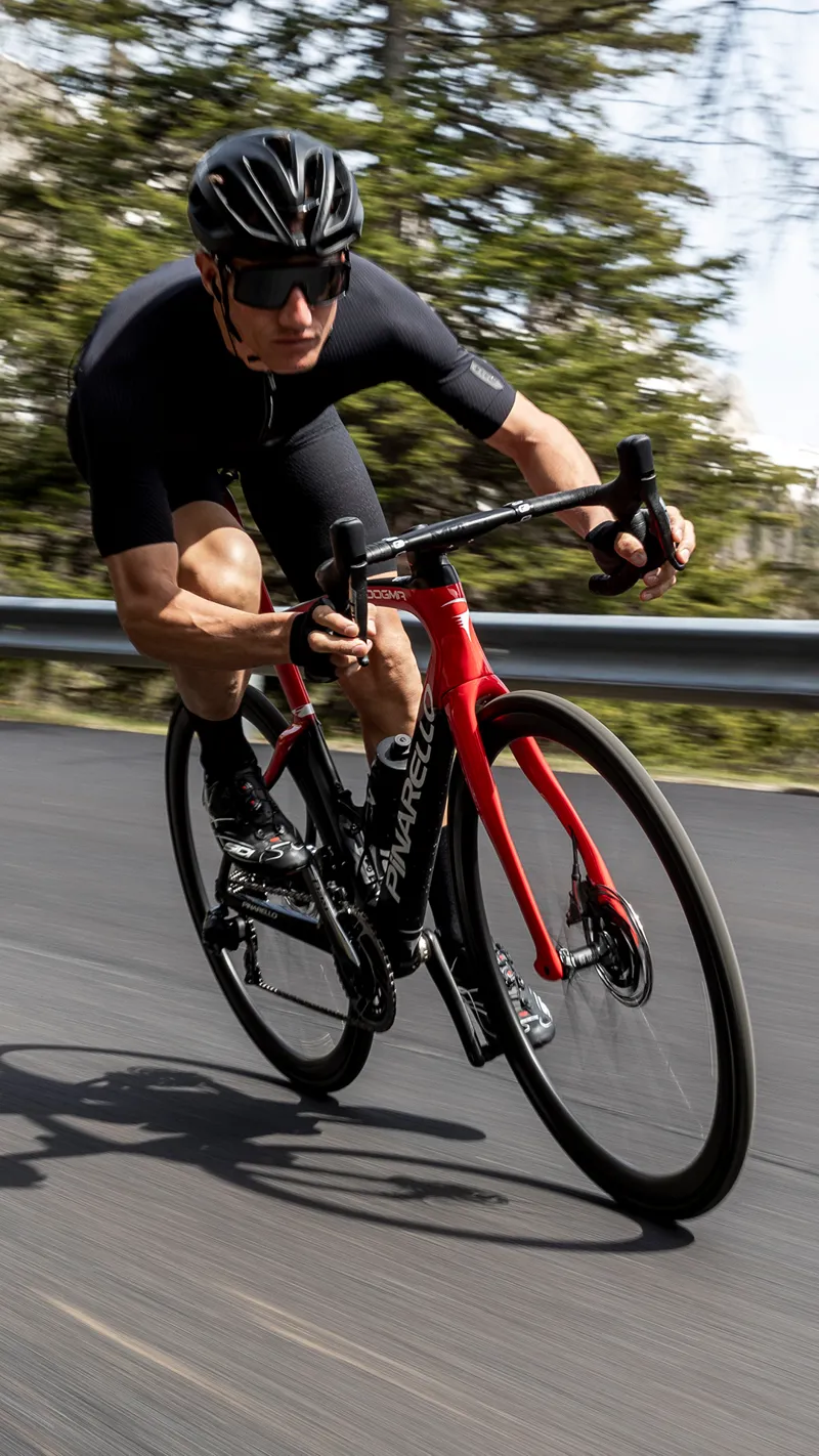 2022 DOGMA F Disc Road Bike DURA ACE Di2 : C36/C50 : 611 ERUPTION RED-7