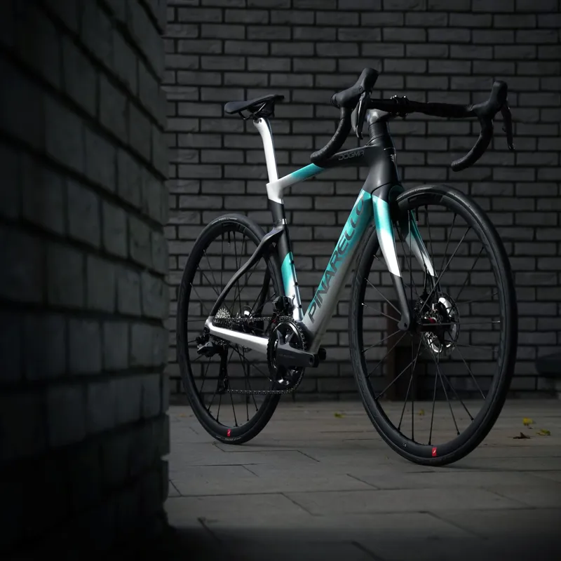 Dogma F Disc Ultegra Di2 and Fulcrum Racing Nebula Green Silver