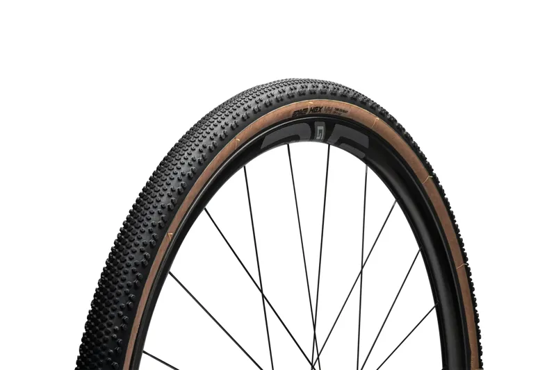ENVE Hex Carapace Gravel Tyre in Black and TAN-2