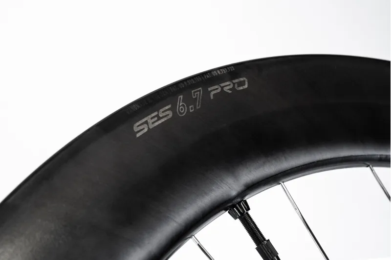 Enve SES 6.7 PRO Wheelset : White Decal-1