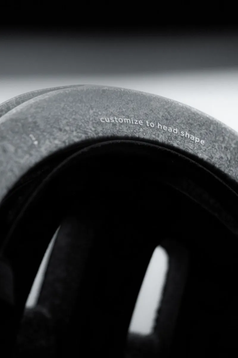 Fizik KUDO AERO Helmet : ARCHE-TYPE-12