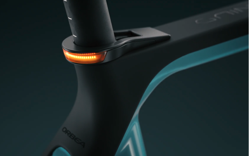 Orbea GAIN M20 Carbon Electric e-Road Bike with Ultegra : Coral Red-5