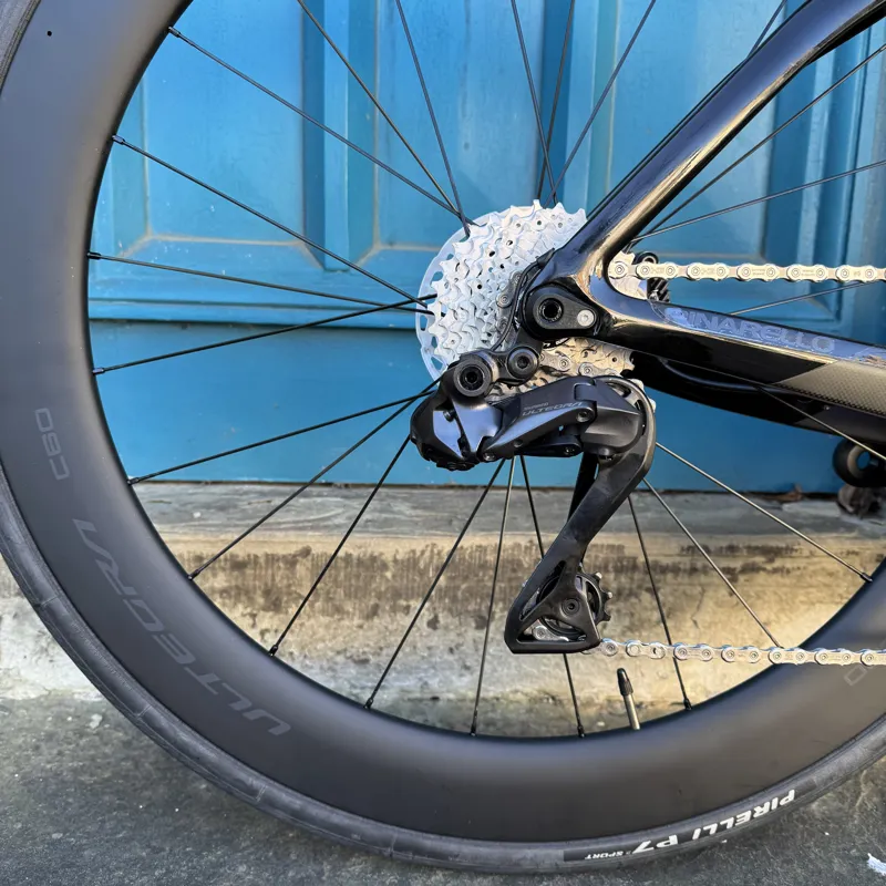 Dogma F Disc : Ultegra Di2 and Ultegra C60 : BOB Black : 53cm-2