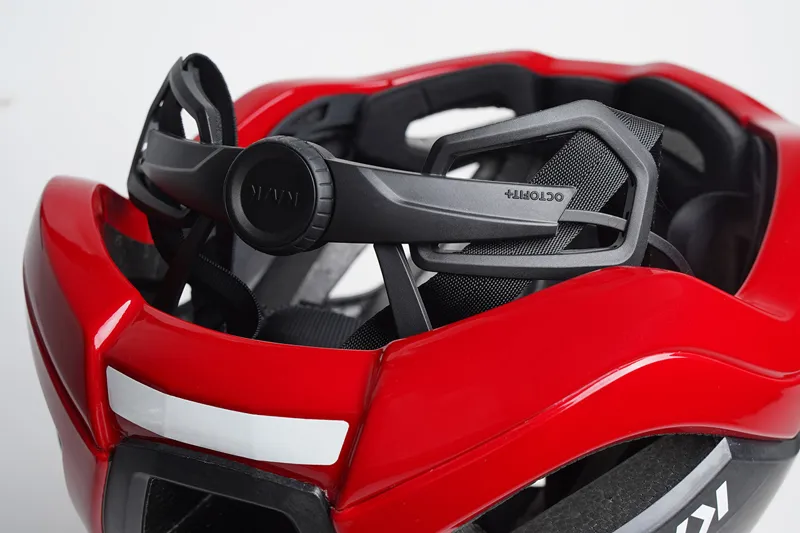 Kask ELEMENTO Helmet : Red-5