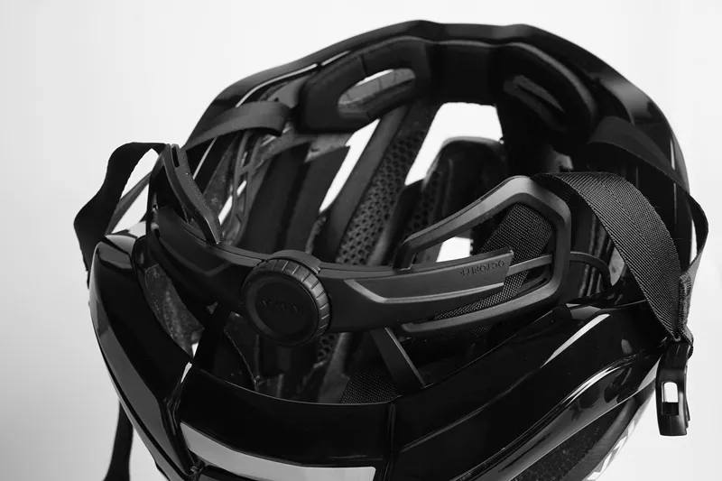 Kask ELEMENTO Helmet : Black-5