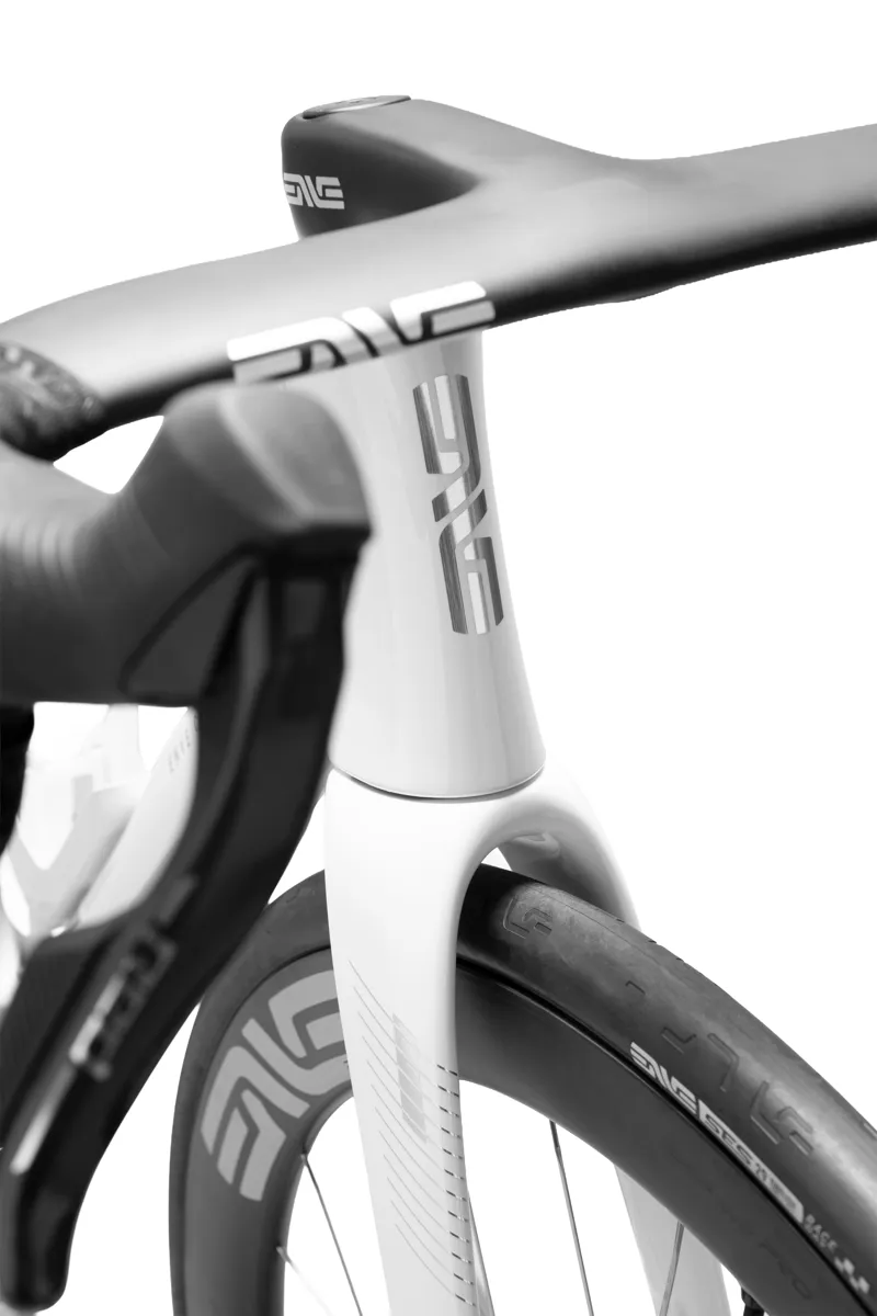 Enve Melee V2 : PRO : Sram Force 2x Power : White Lightning-4