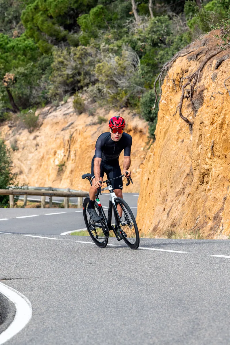 Kask ELEMENTO Helmet : Red-6