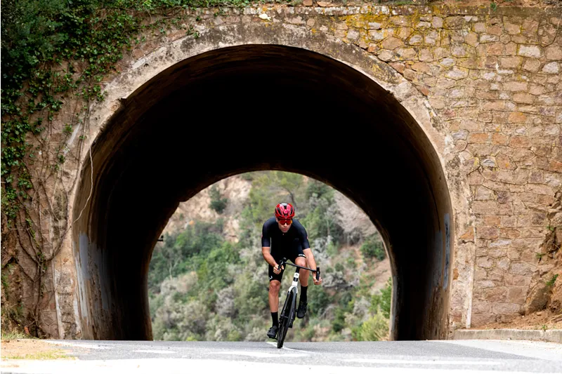 Kask ELEMENTO Helmet : Red-12