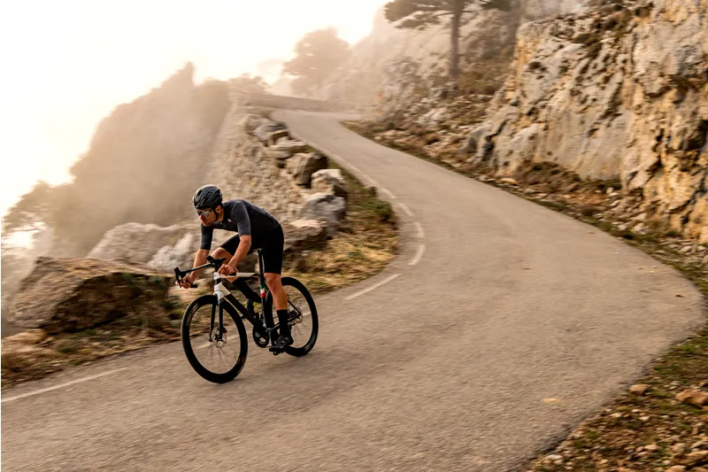 Kask ELEMENTO Helmet : Black-7