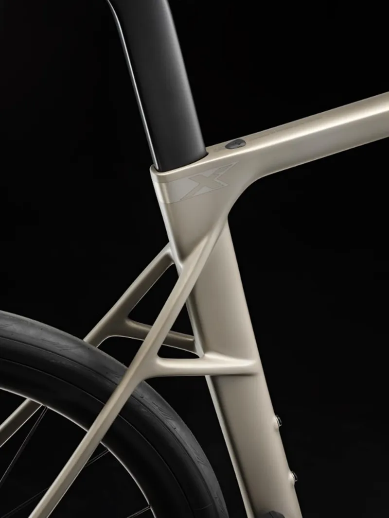 Pinarello X3 with Shimano 105 Di2 and DT Wheels : IMPULSE GREY-5