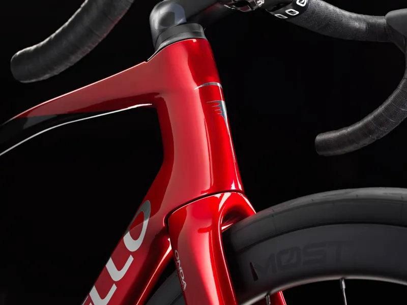 Pinarello X5 with Shimano 105 Di2 and MOST Carbon UF45 : STARRY RED-4
