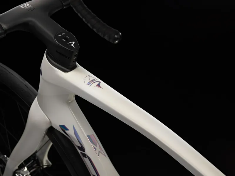 2027 Pinarello Dogma X FRAMESET in Moonlight Frost-12
