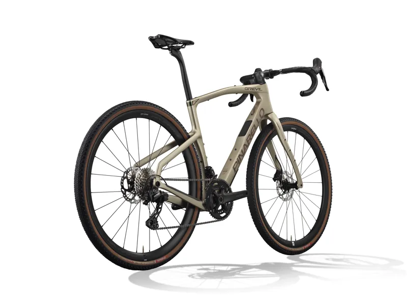 Pinarello Grevil F1 : Shimano GRX610 2x11 : Atlai Dust-1